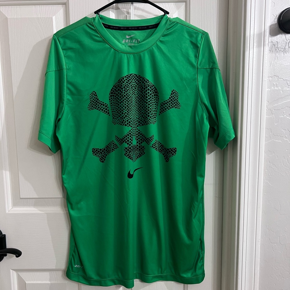 Nike dri-fit t shirt- Large